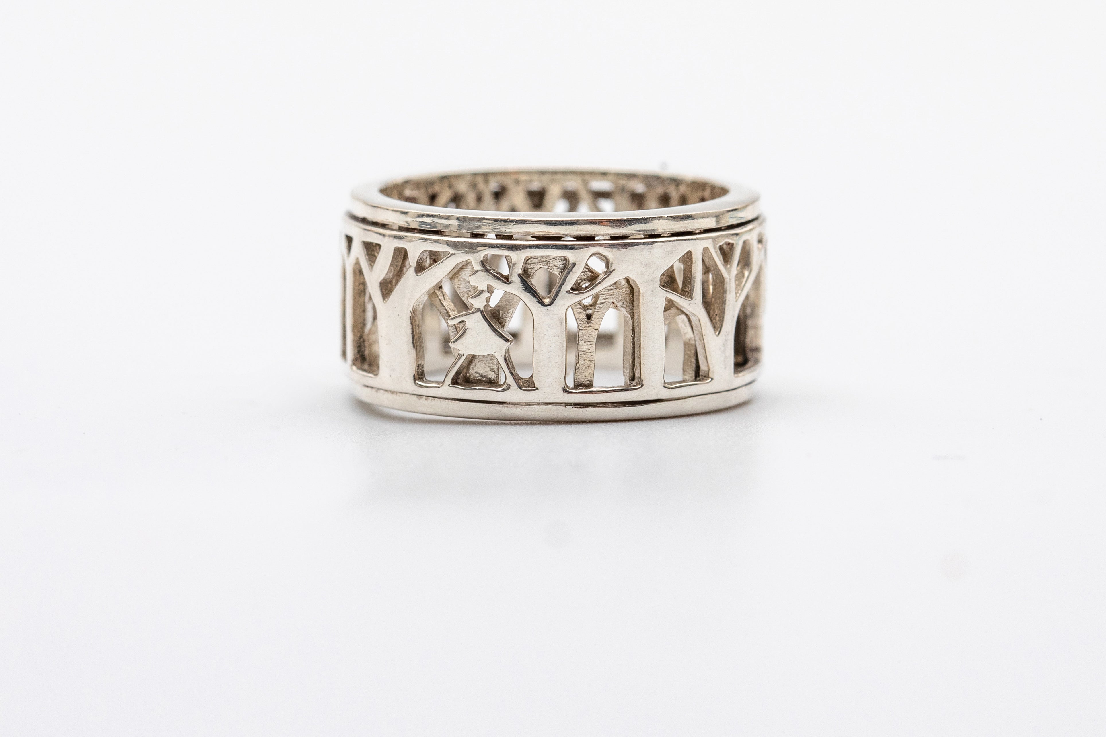 Lady In Nature Sterling Silver Spinner Ring