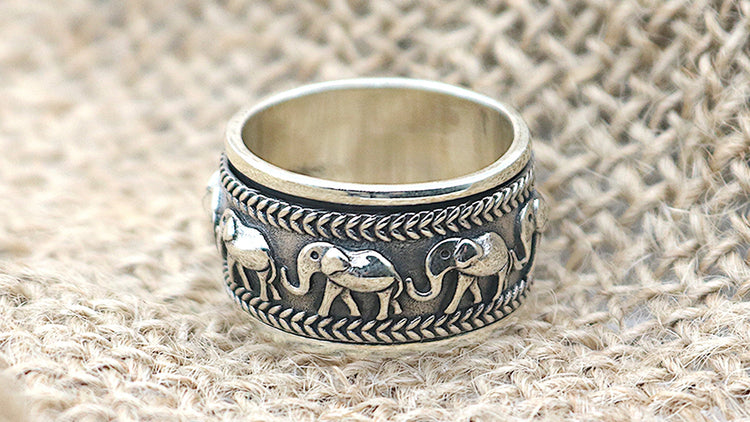 Sterling Silver Elephant Herd Meditation Spinner Ring