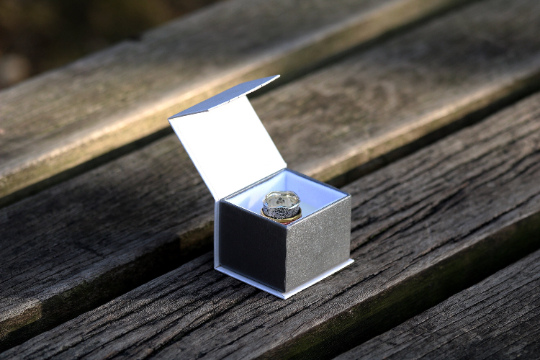 Crown Chakra amethyst sterling silver spinner ring, view 5