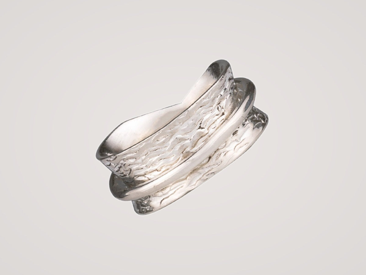 Simplicity sterling silver spinner ring