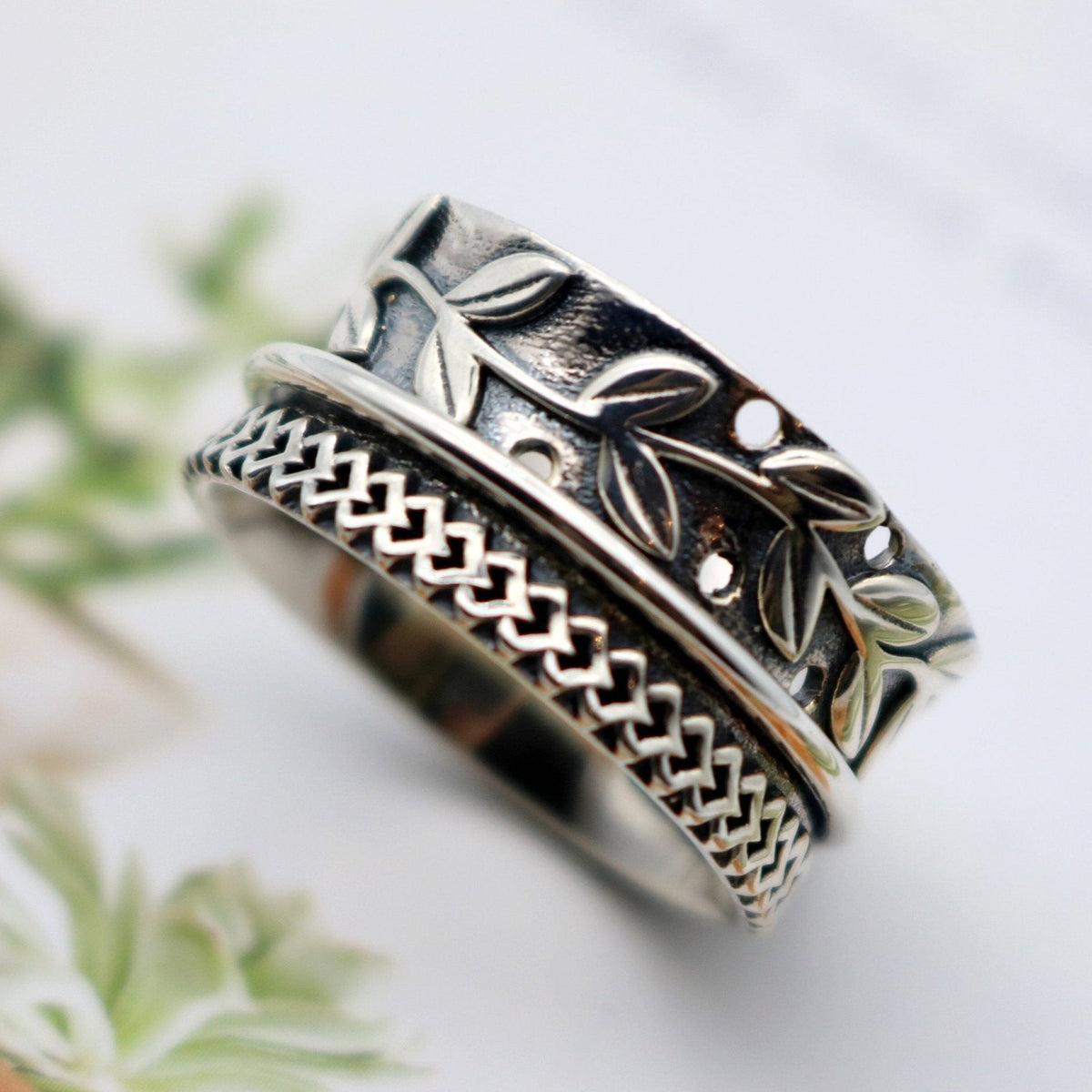 Beanstalk sterling silver spinner ring by Energy Stone