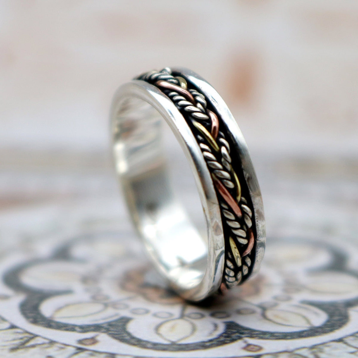 Twine sterling silver spinner ring by Energy Stone