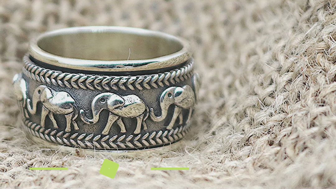 ELEPHANT HERD Sterling Silver Meditation Spinner Ring